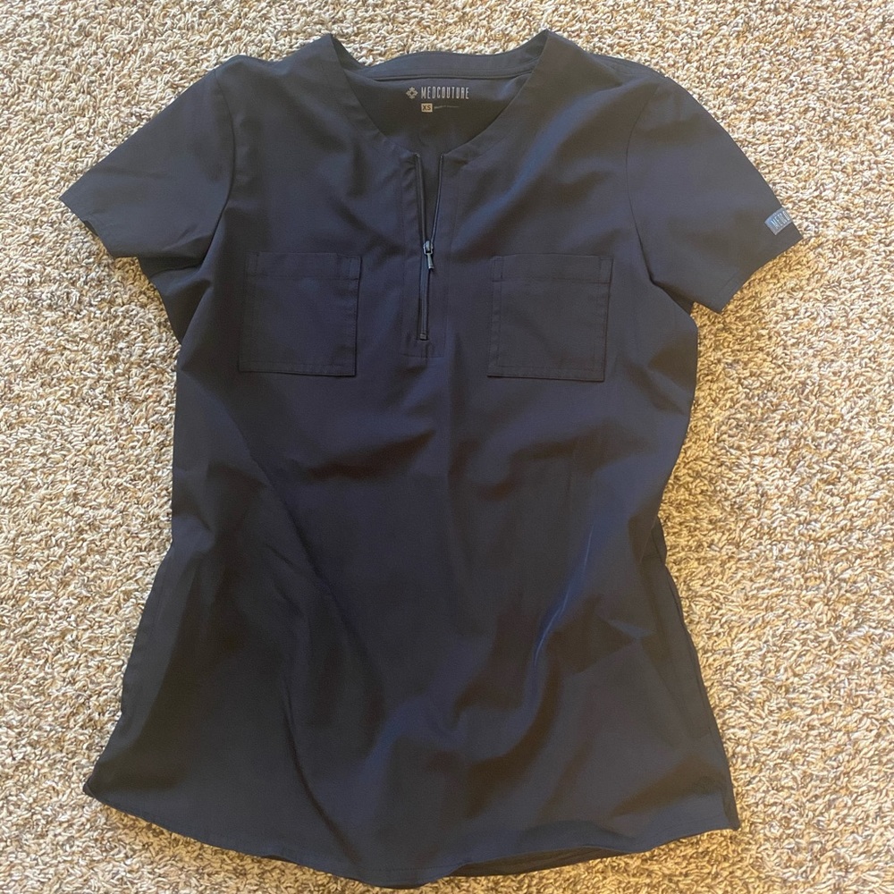 Med Couture Peaches Scrub Top